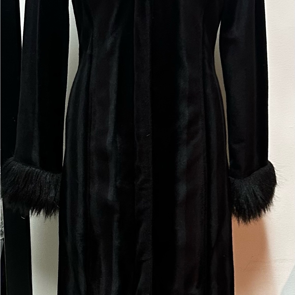 Vintage Guess jeans Glamour black velour mid length coat, size:Small - Picture 2 of 10